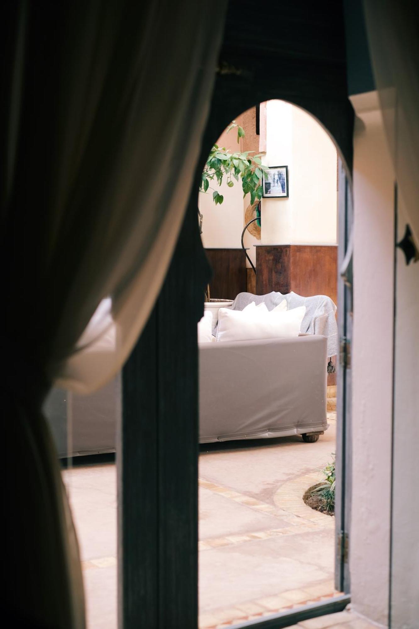 Exclusive And Stylish 4-Bedroom Riad With Plunge Pool 马拉喀什 外观 照片